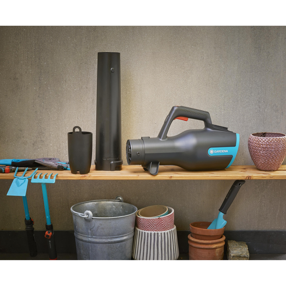GARDENA PowerJet 18V P4A Akku-Laubbläser-Set – 2,5 Ah